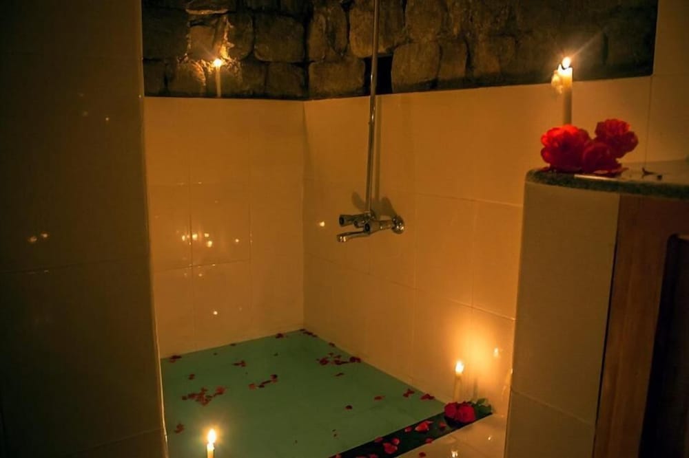 Standard Double or Twin Room - Photo 3