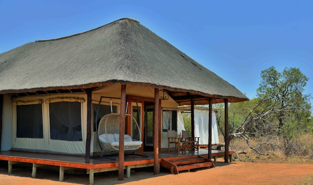 Family Tent, 2 Bedrooms - Photo 2