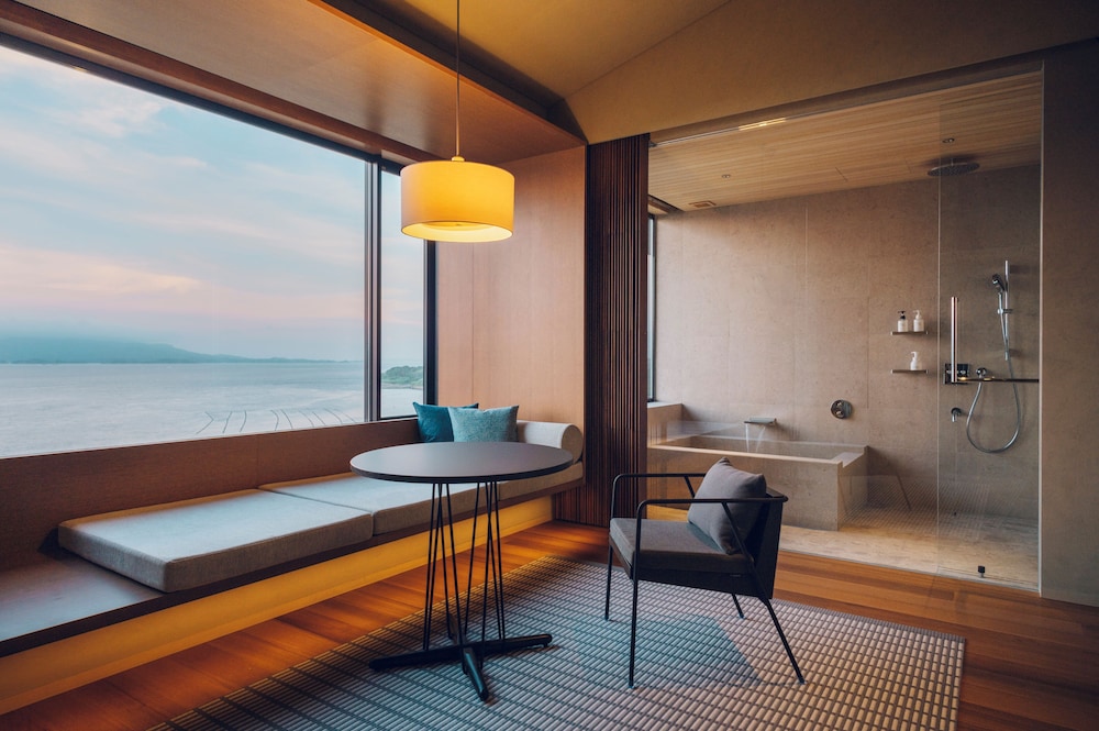 Standard Quadruple Room, Sea View