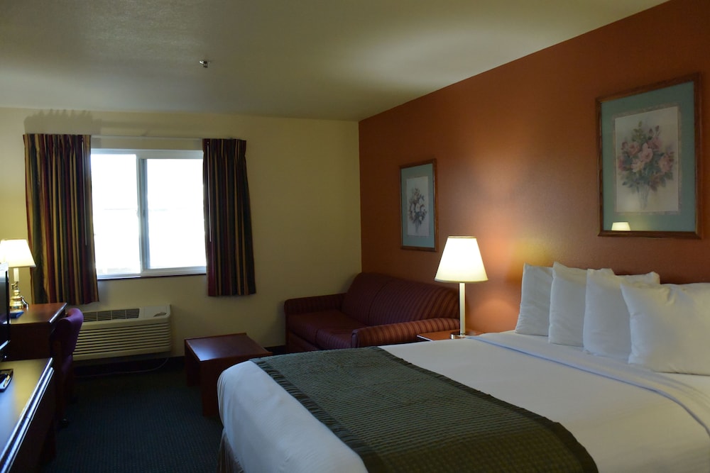 Room, 1 Queen Bed, Non Smoking (Pet-Friendly) - Photo 3