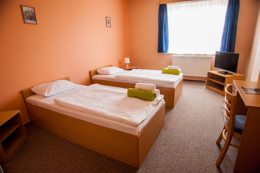 Twin Room (Extra bed) photo 1