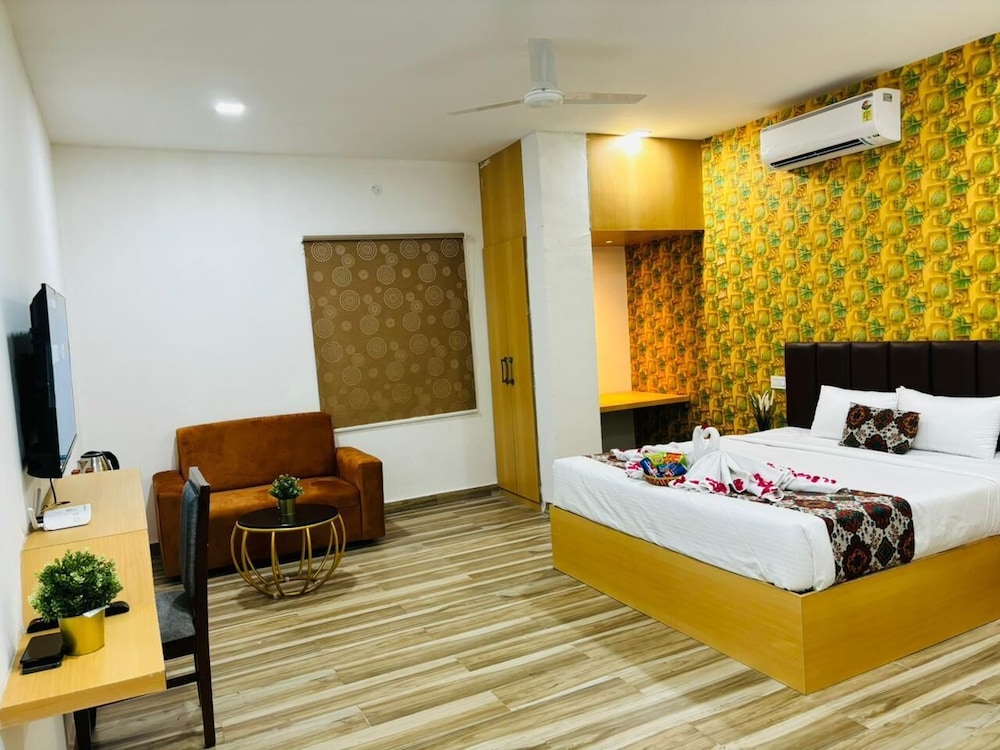Junior Double Room