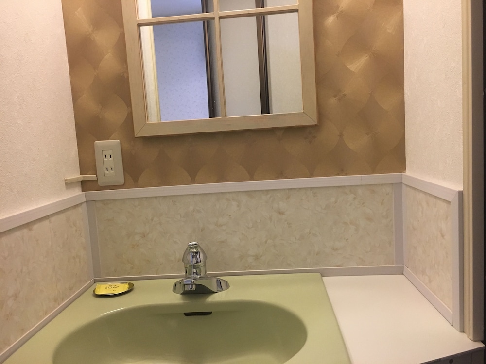 Deluxe Twin Room photo 3