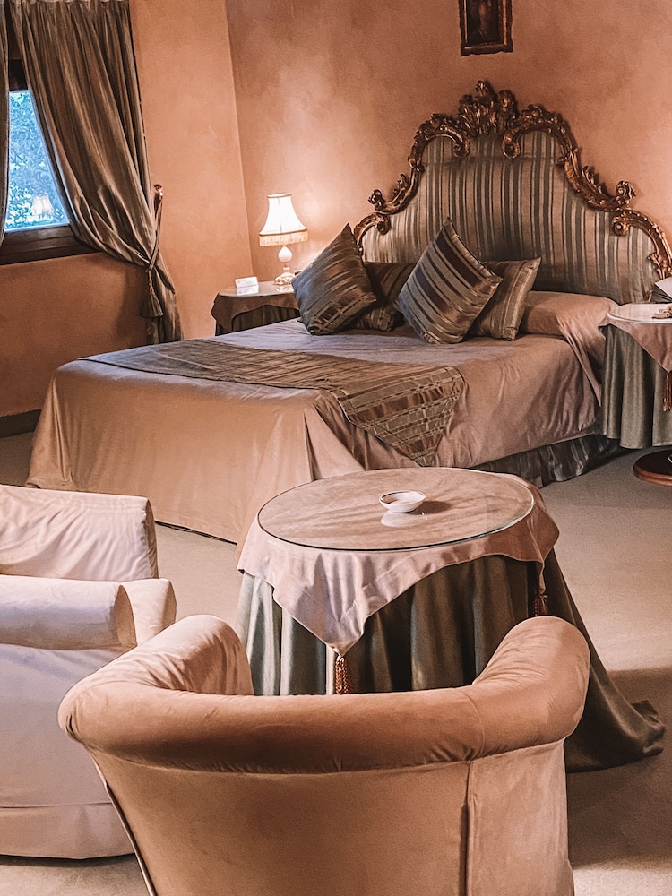 Romantic Suite photo 1