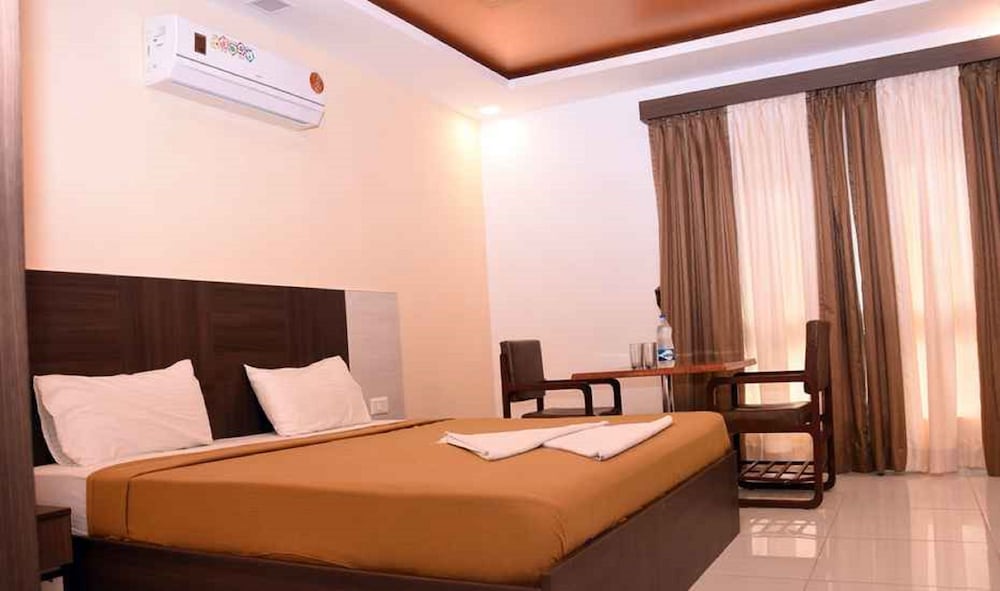 Suite - Photo 2