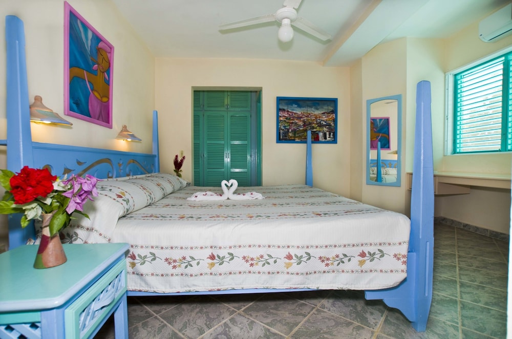 Deluxe Room, 2 Bedrooms - Photo 1