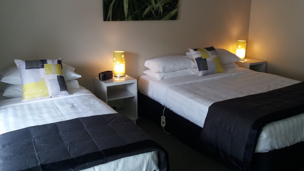 Standard Double or Twin Room photo 2