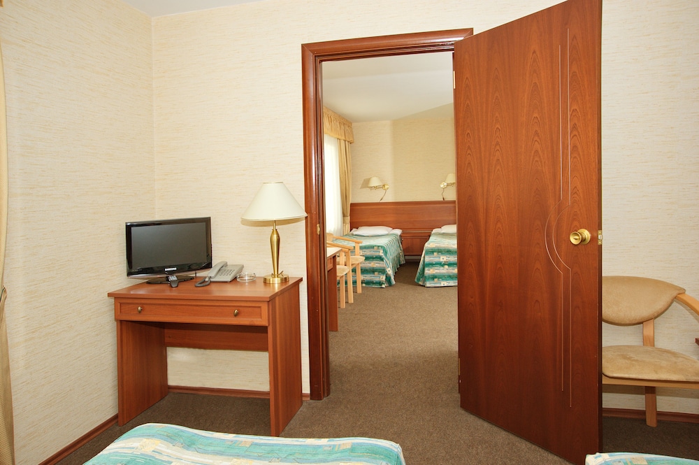 Family Suite photo 2