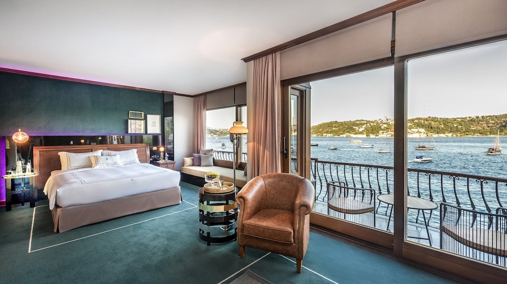 Penthouse Bosphorus Suite photo 2