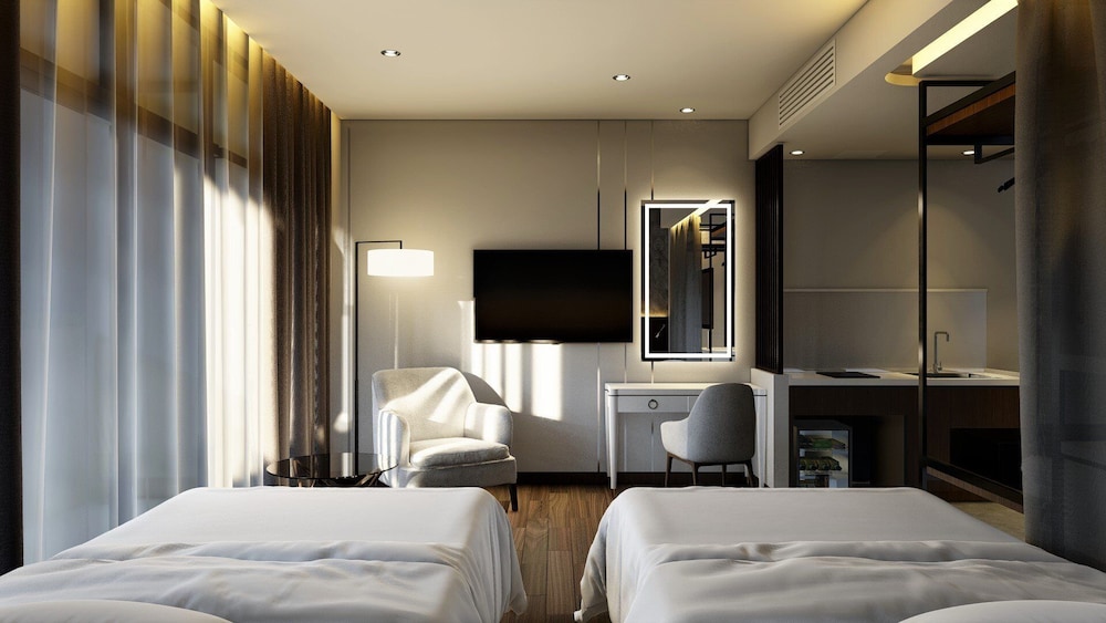 Superior Room, 2 Twin Beds, City View photo 2