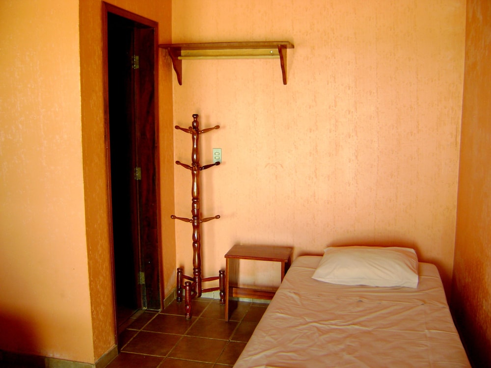 Standard Room photo 3