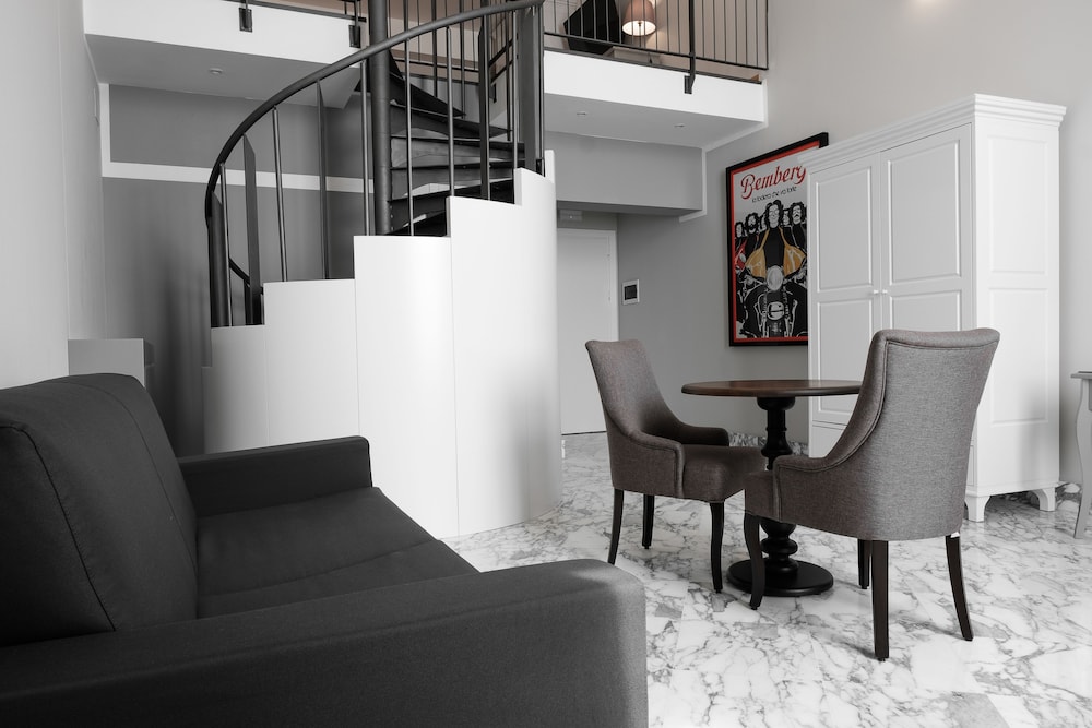 Luxury Duplex A