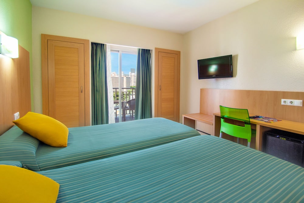 Double Room Single Use, Balcony, City View photo 3
