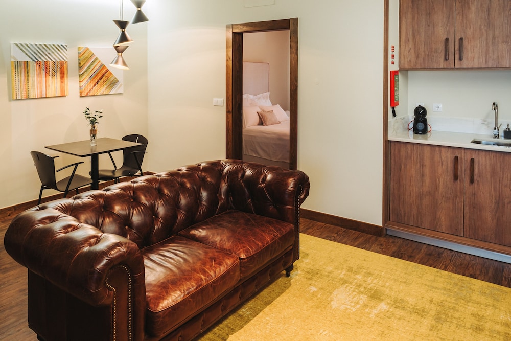 Classic Apartment photo 3