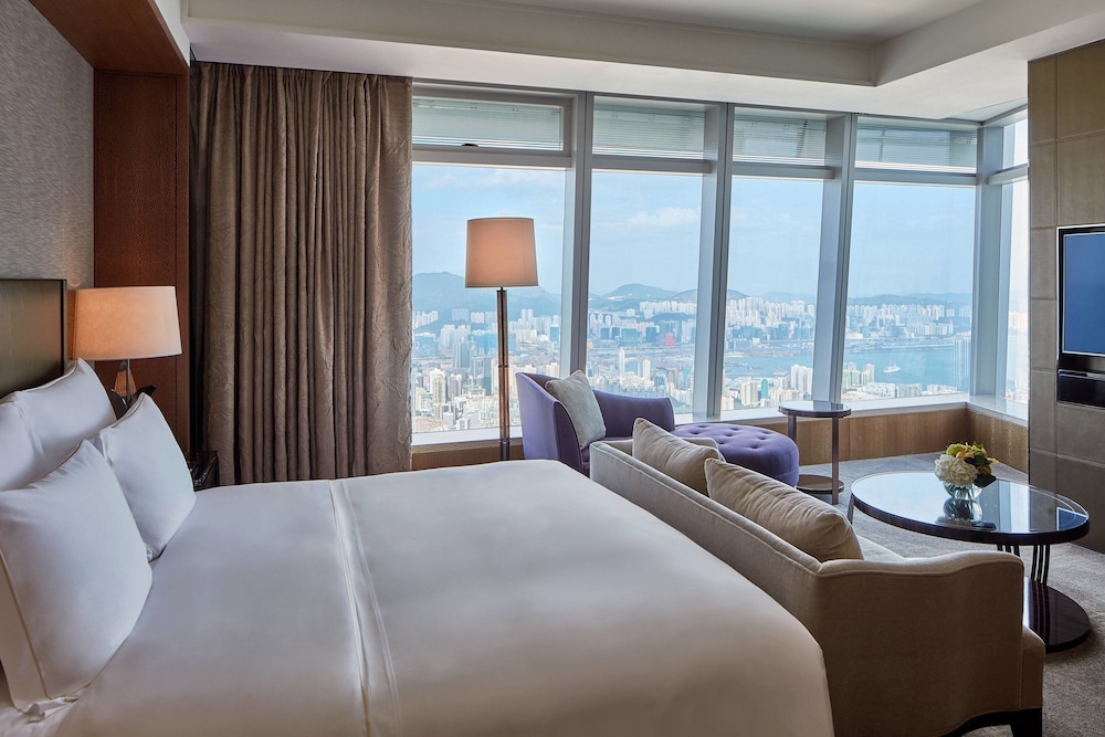Room, 1 King Bed, Corner