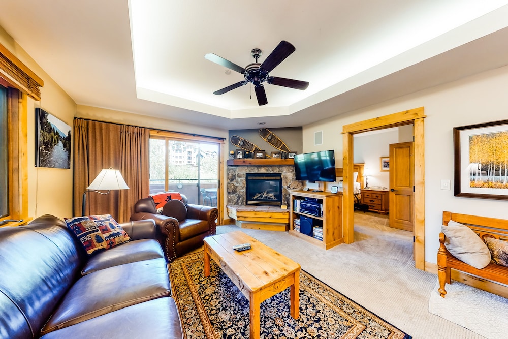 Suite, 2 Bedrooms (Deluxe) photo 1