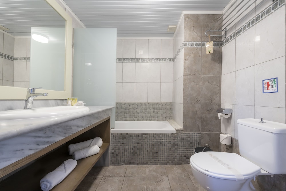 Business Superior Room - Photo 4