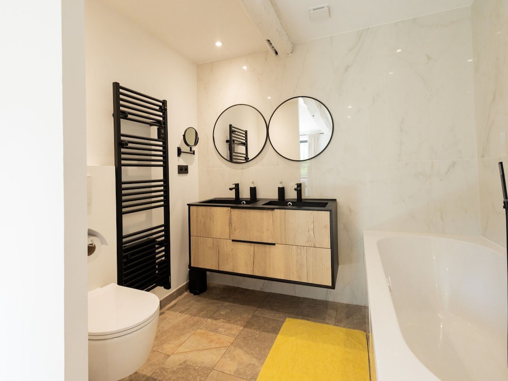 House photo 2