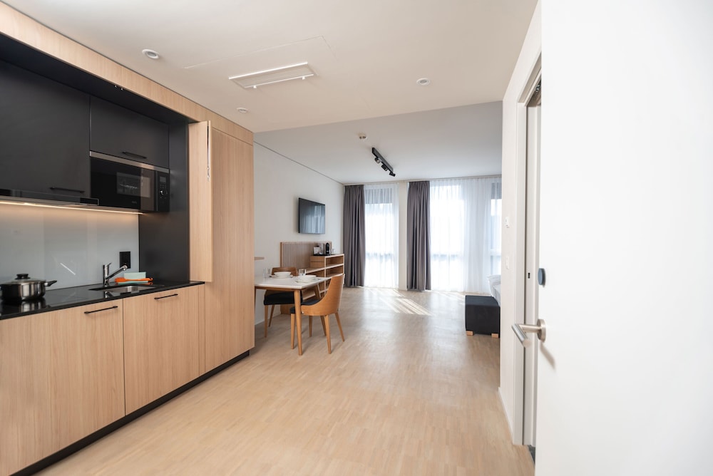 Premium Twin Room, Kitchen photo 3