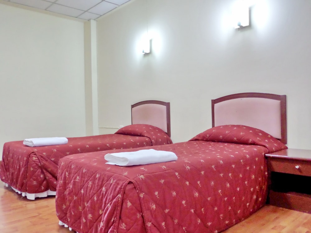 Standard Twin Room photo 2