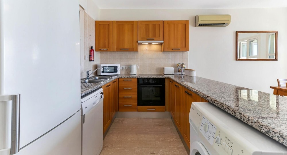 Villa photo 3