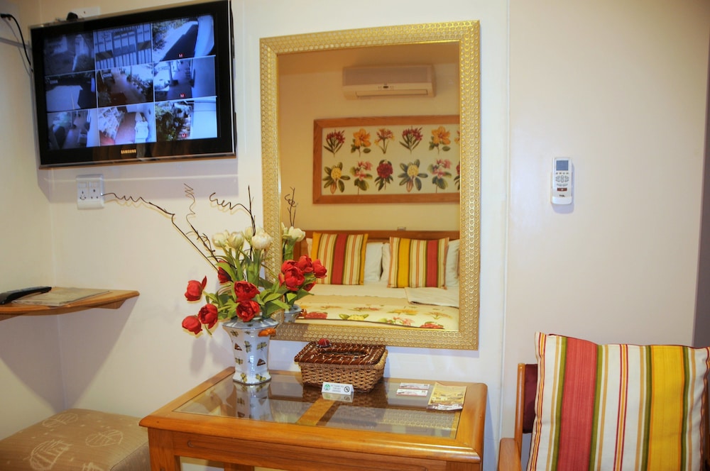 Double Room (with Extra Bed)