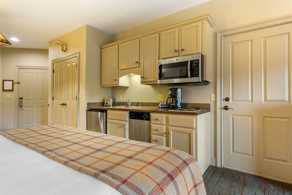 Hilton Grand Vac Club Wilderness Club at Big Cedar Ridgedale, Photo 3