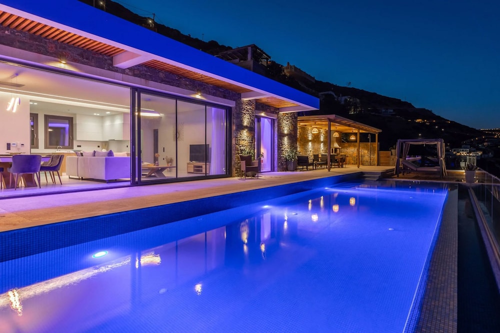 Luxury Villa, 3 Bedrooms, Ocean View