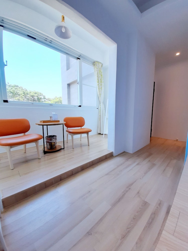 Elite Quadruple Room, 1 Bedroom, Non Smoking, Mountain View photo 2