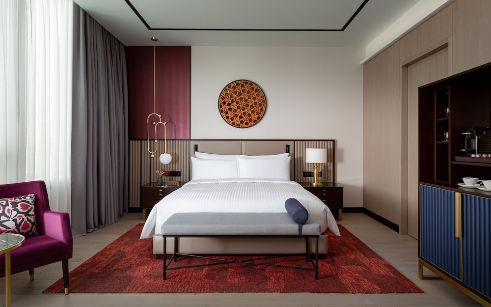 Suite, 1 King Bed, Club Lounge Access (High Floor) - Photo 6