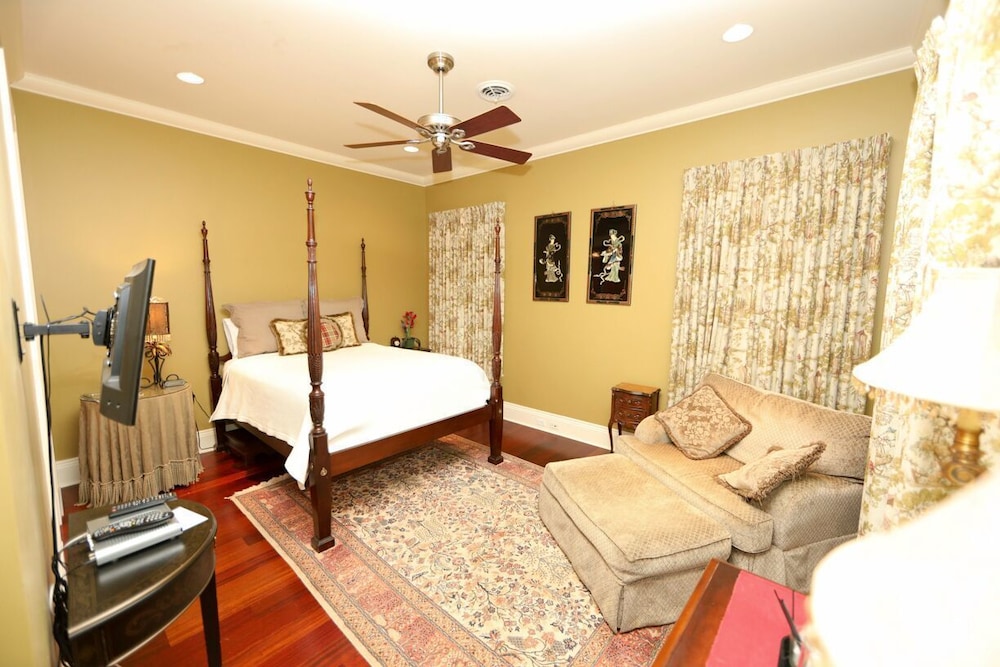 Diana's Room, 2nd Floor, No Elevator photo 1
