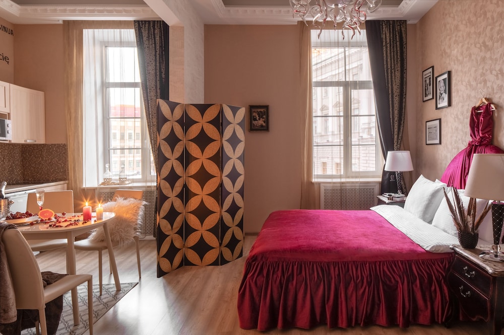 Classic Apartment (Red Queen) photo 1