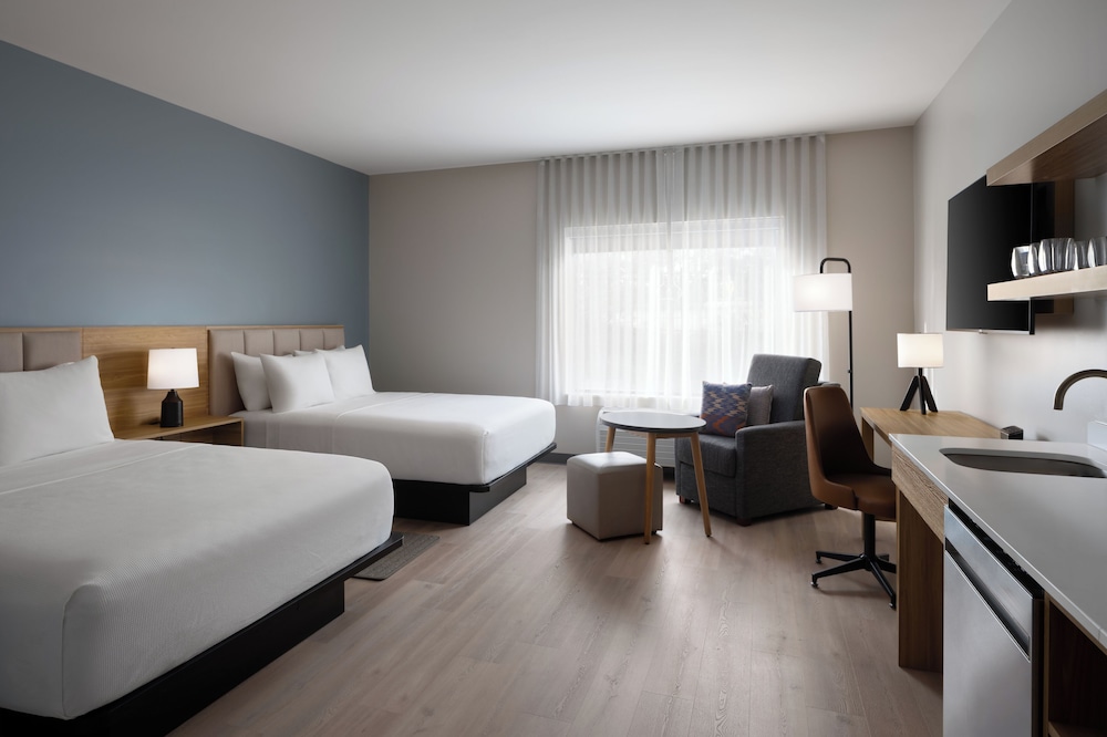 Studio Suite, 2 Queen Beds (High Floor)