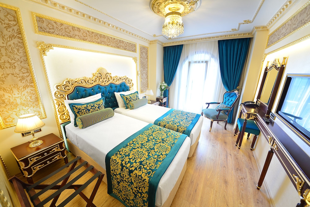 Deluxe Double or Twin Room photo 3
