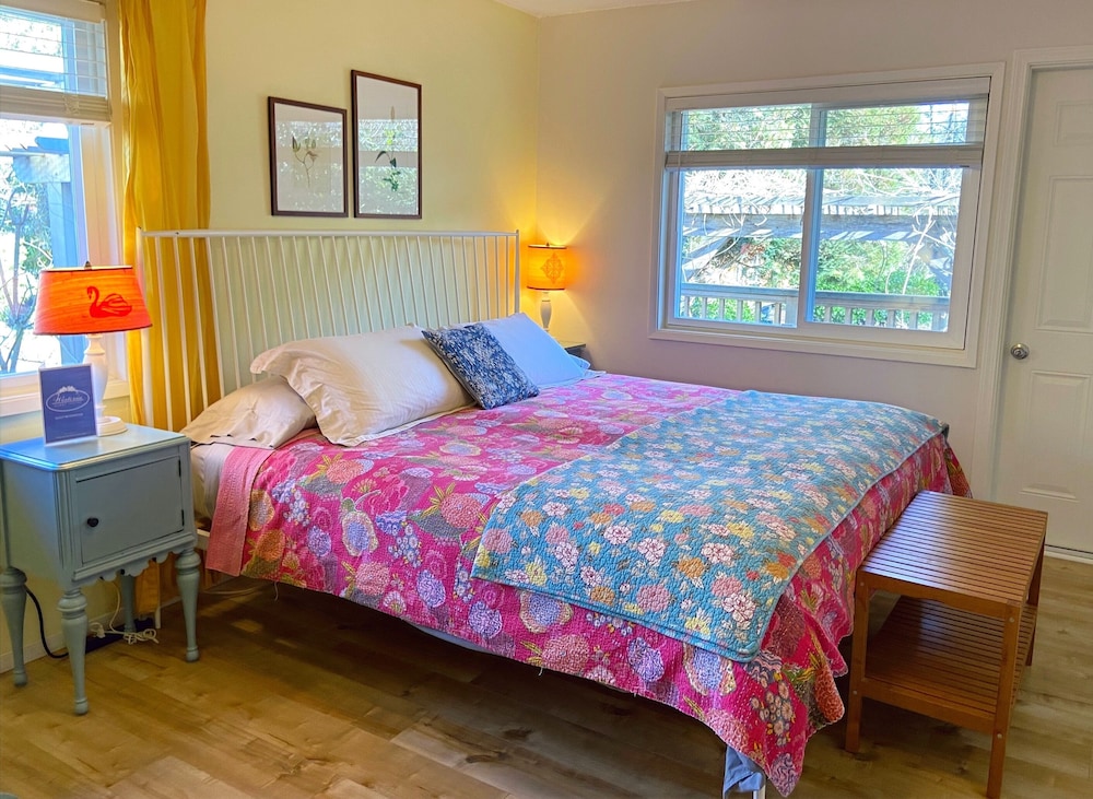 Double Room, 1 King Bed, Private Bathroom photo 1