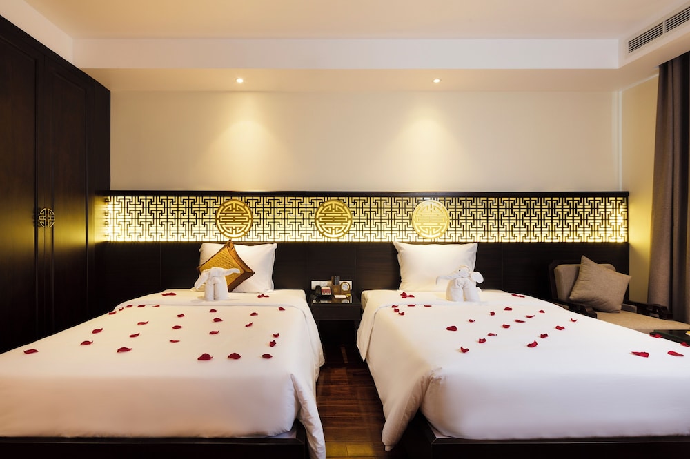 Deluxe Room, City View photo 3