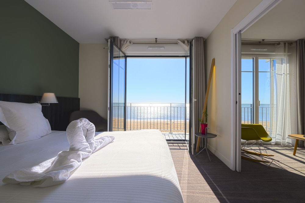 Suite, Ocean View photo 2
