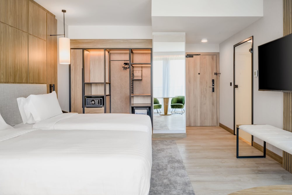 Standard Room, 2 Twin Beds - Photo 3