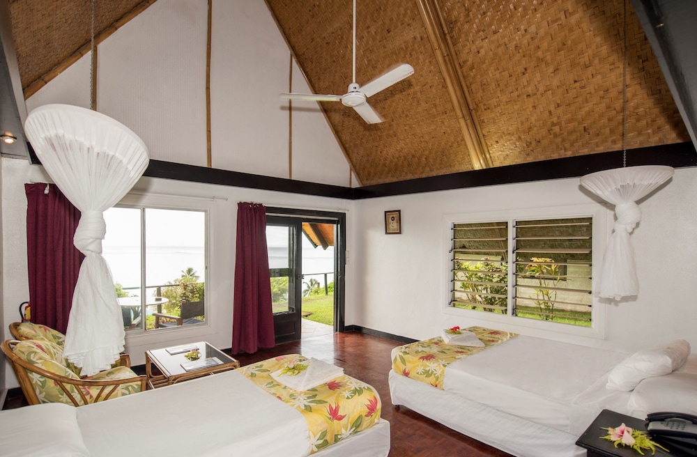 Deluxe Seaview Bure (children 2 years above) - Photo 1