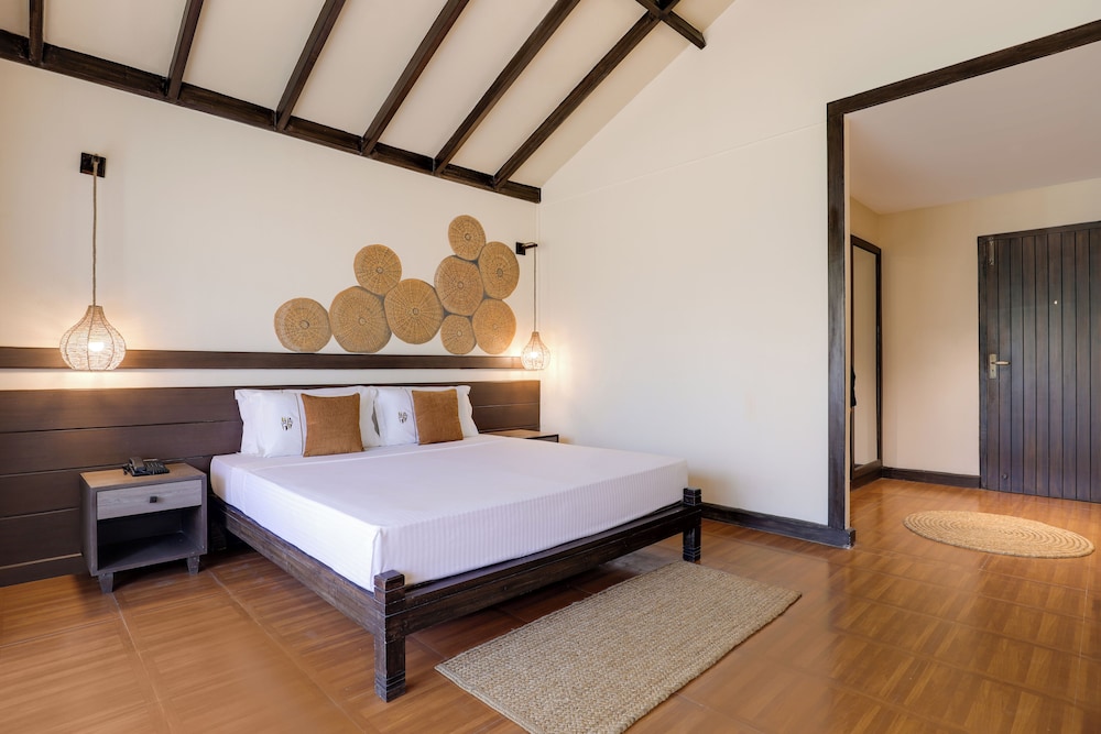 Deluxe King Cottage
