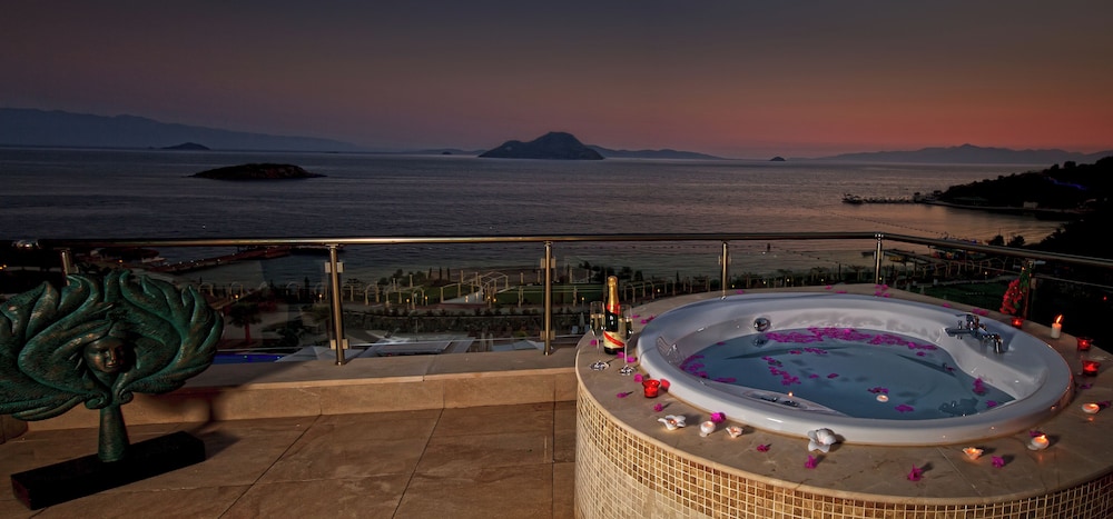 Penthouse Suite Sea View
