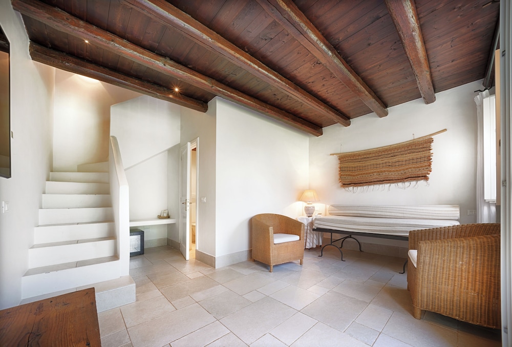 Junior Duplex - Photo 1