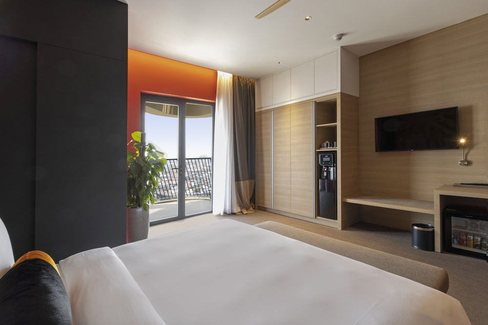 Luxury Double Room, Balcony, River View photo 3