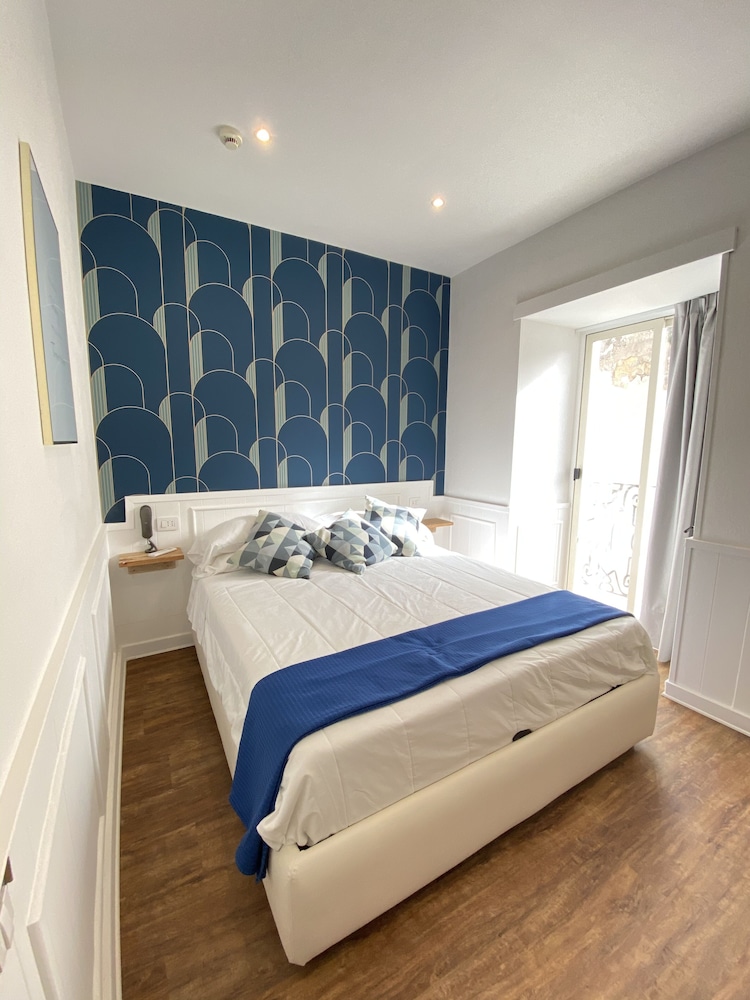 Superior Double Room - Photo 1