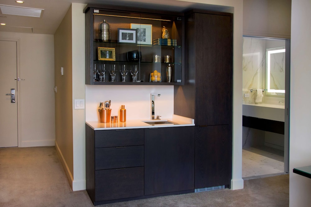2 Queen Penthouse Suite