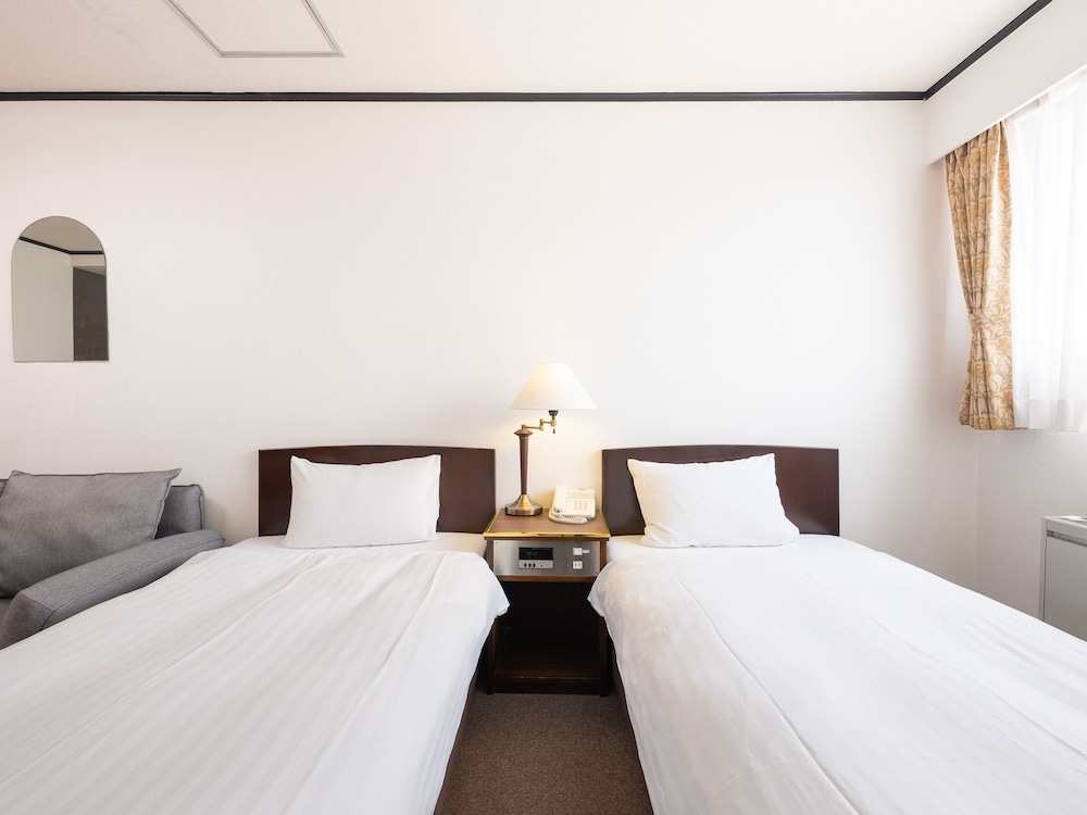 Twin Room, Non Smoking photo 2