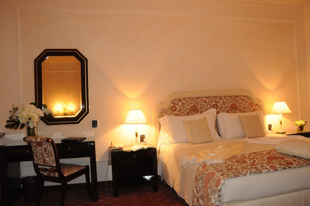 Superior Double or Twin Room - Photo 2