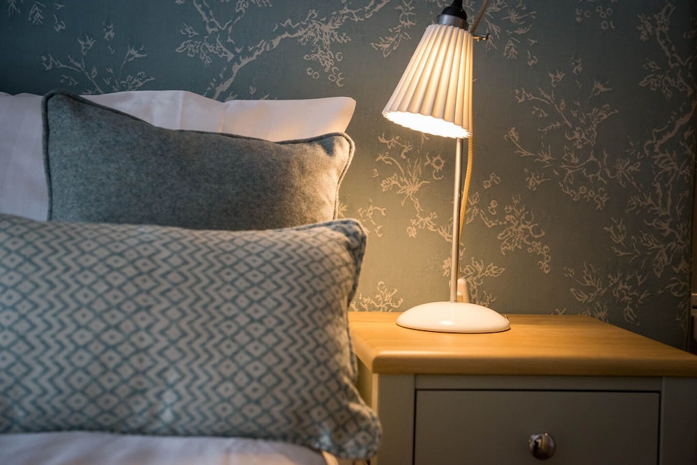Standard Double or Twin Room (The Horse & Farrier) - Photo 1