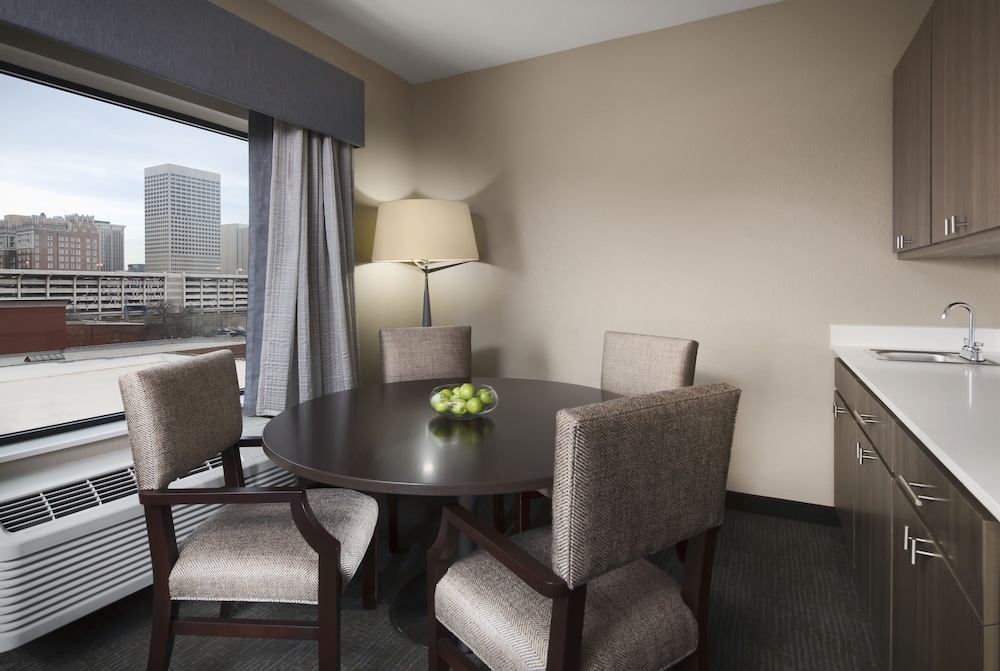 Holiday Inn Express & Suites Oklahoma City Downtown - Bricktown by IHG, Photo 6