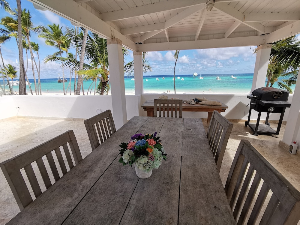 Deluxe Villa, 4 Bedrooms, Ocean View, Beachfront